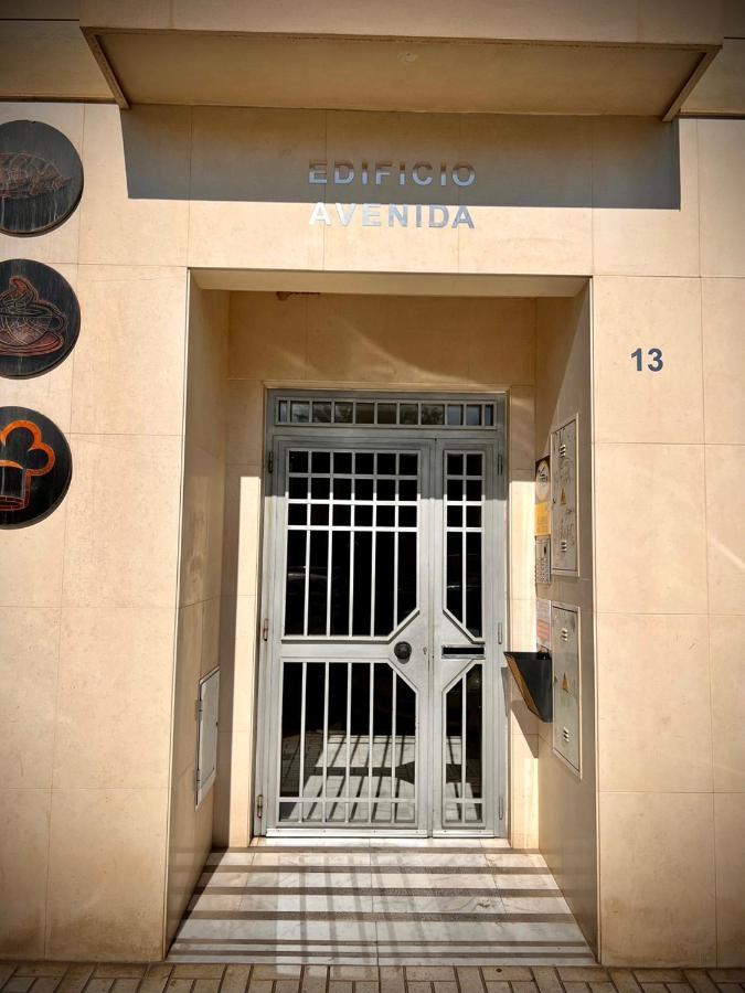 Homely Malaga Av Rosaleda Centro Historico Buitenkant foto